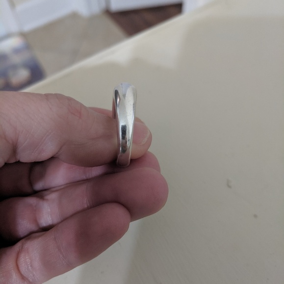 COPY - Authentic Gucci Sterling Silver Ring - Picture 3 of 5